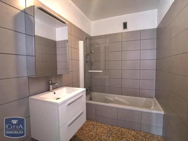 Appartement à louer 4 pièces 113.18m² Saint-Julien-en-Genevois (74160)