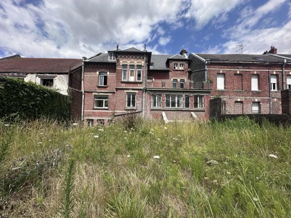 Vente Immeuble 10 pièces 336 m2 à Saint-Quentin
