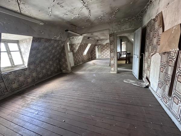 Vente Immeuble 10 pièces 336 m2 à Saint-Quentin