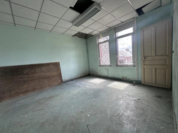 Vente Immeuble 10 pièces 336 m2 à Saint-Quentin