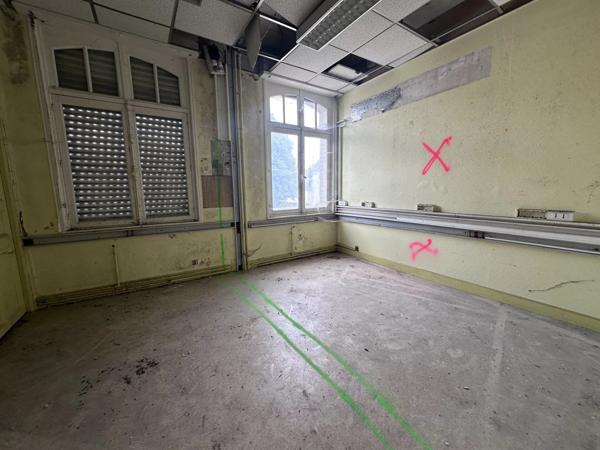 Vente Immeuble 10 pièces 336 m2 à Saint-Quentin