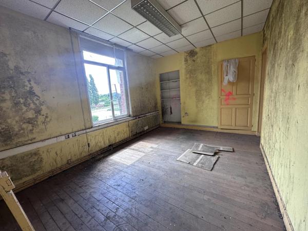Vente Immeuble 10 pièces 336 m2 à Saint-Quentin