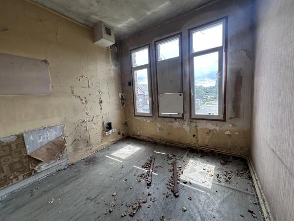 Vente Immeuble 10 pièces 336 m2 à Saint-Quentin