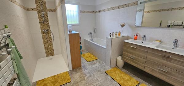 Maison à vendre 5 pièces 152m² piscine 10x4 - PRUNELLI DI FIUMORBO