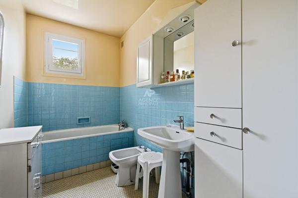 Maison Saint Germain En Laye 8 pièces 170 m2 785 000 € **  - Référence  18440