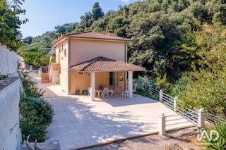 Maison à vendre 5 pièces 164 m² Menton