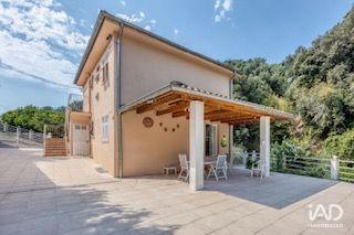 Maison à vendre 5 pièces 164 m² Menton