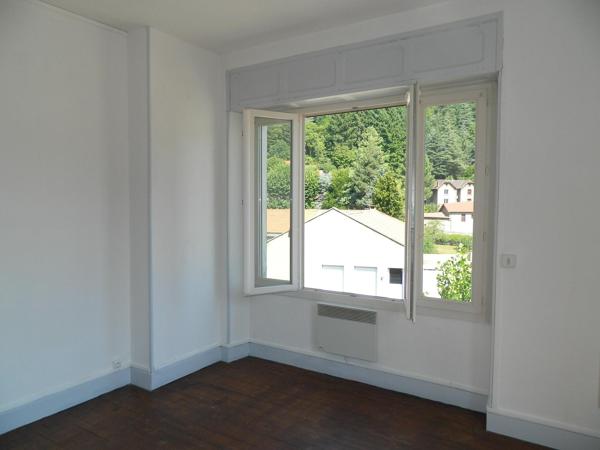 Agréable appartement lumineux de 63 M² env. avec vue.