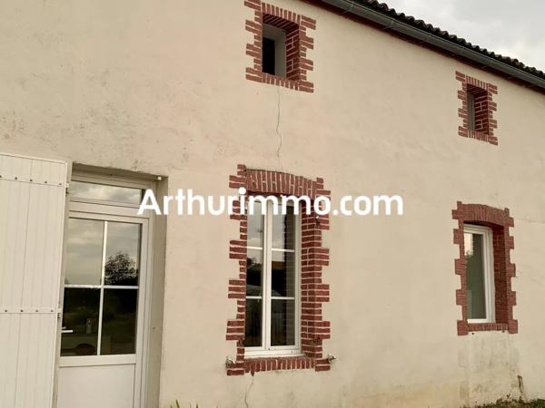Vente                                                      Maison
                        
                                         167 m2                     à Saint-Pierre-des-Échaubrognes