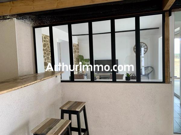 Vente                                                      Maison
                        
                                         167 m2                     à Saint-Pierre-des-Échaubrognes
