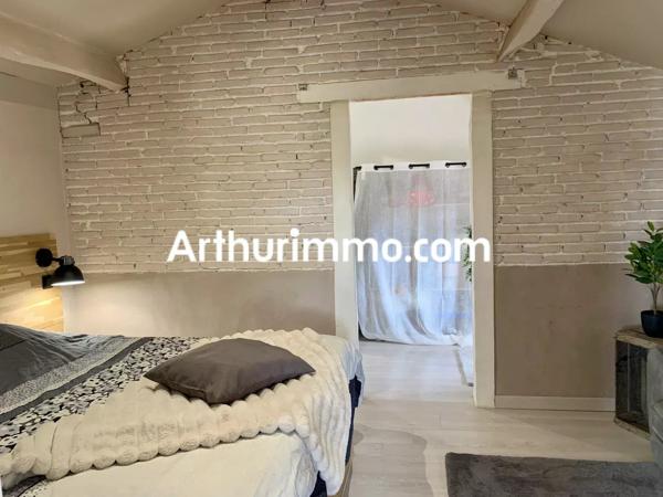 Vente                                                      Maison
                        
                                         167 m2                     à Saint-Pierre-des-Échaubrognes