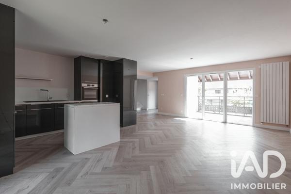 Location appartement 3 pièces 101 m² Veigy-Foncenex