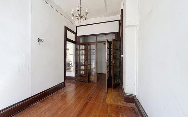 Appartement à vendre    3 pièces • 72,68 m2 Lyon 1