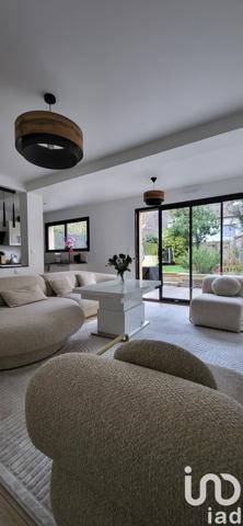 Maison à vendre 6 pièces 123 m² Vélizy-Villacoublay