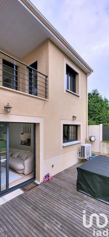 Maison à vendre 6 pièces 123 m² Vélizy-Villacoublay