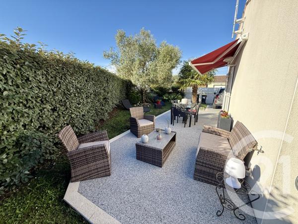 Maison à vendre  4 pièces - 82,92 m 2   SAUJON  - 17