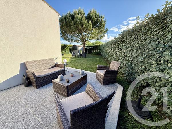 Maison à vendre  4 pièces - 82,92 m 2   SAUJON  - 17