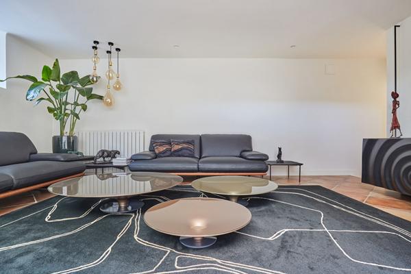 Maison de village de prestige - 215 m² - Extérieurs intimistes - Garage - Centre village