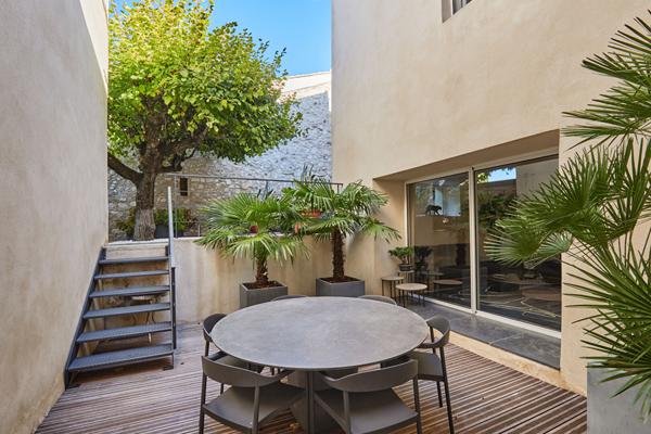 Maison de village de prestige - 215 m² - Extérieurs intimistes - Garage - Centre village