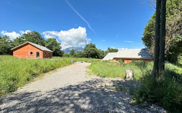 Terrain à vendre    Forest-Saint-Julien