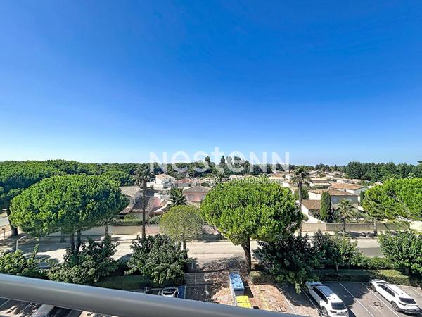 Port Camargue Appartement de type 2 en très bon état avec très belle vue dégagée