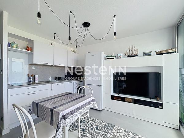 Port Camargue Appartement de type 2 en très bon état avec très belle vue dégagée
