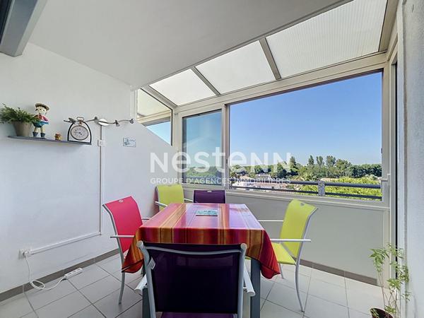 Port Camargue Appartement de type 2 en très bon état avec très belle vue dégagée