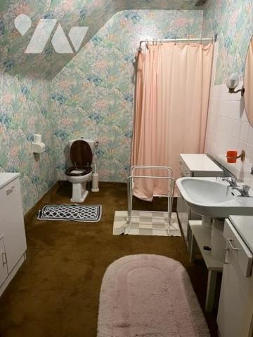 Maison spacieuse sur sous sol 