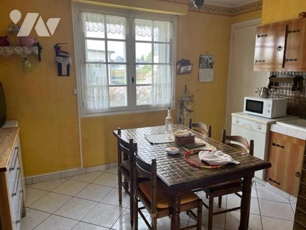 Maison spacieuse sur sous sol 