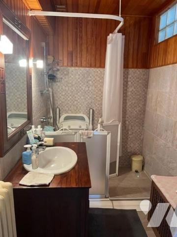 Maison spacieuse sur sous sol 