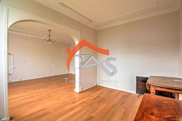 Vente                                                      Appartement
                        
                     4 pièces                      73 m2                     à Saint-Étienne
