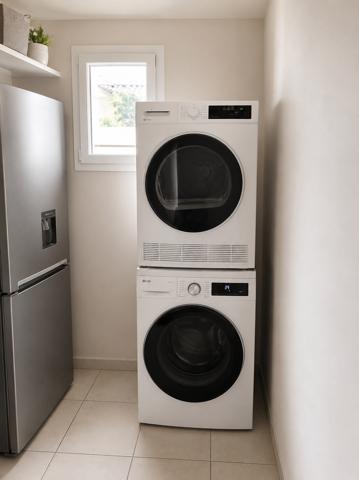 Maison
         4 pièces
        - 110 m² 295 000 € *