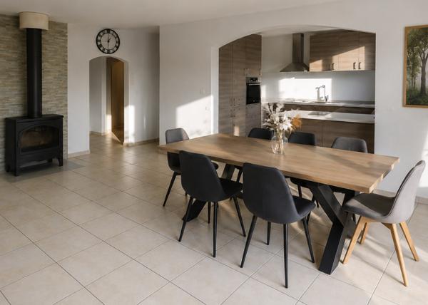 Maison
         4 pièces
        - 110 m² 295 000 € *