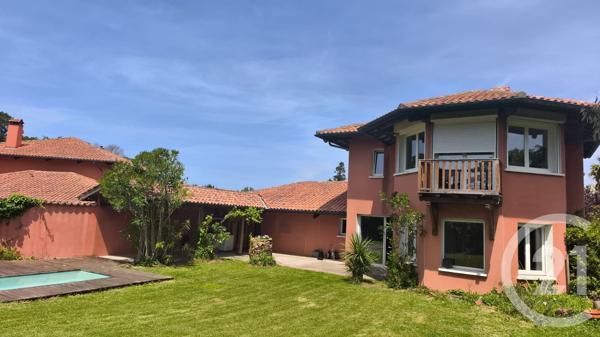 Maison à vendre  4 pièces - 140 m 2   BIARRITZ  - 64