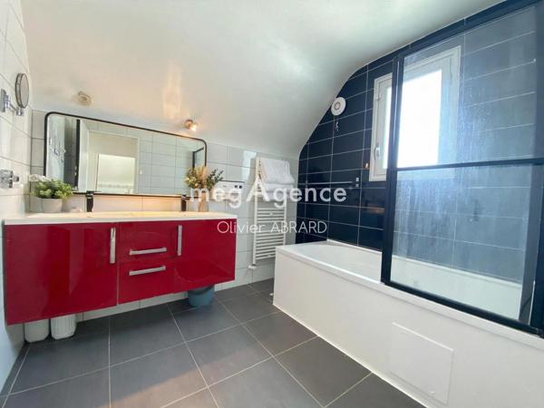 Maison à SAINT-HERBLAIN, 44800 - 7 pièces 202m²