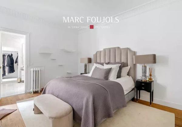 Paris XVI Passy – Square Raynouard – appartement familial 3/4 chambres