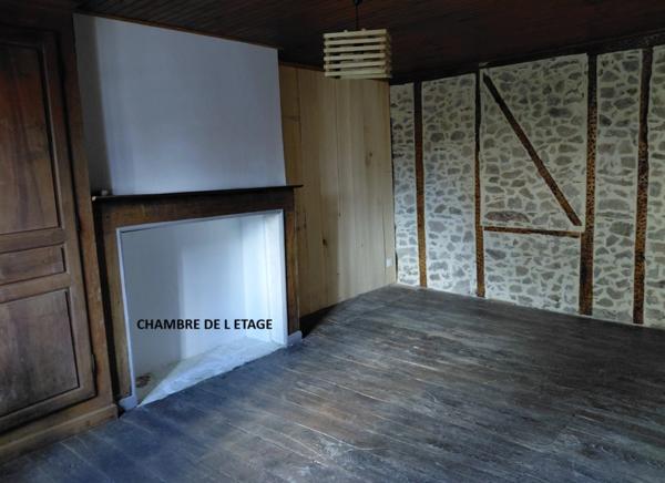 Grande maison rénovée avec atelier, terrasse panoramique et verger – 220 m² – Mourjou (Puycapel - cantal)
