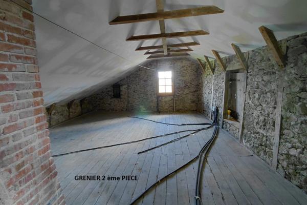 Grande maison rénovée avec atelier, terrasse panoramique et verger – 220 m² – Mourjou (Puycapel - cantal)