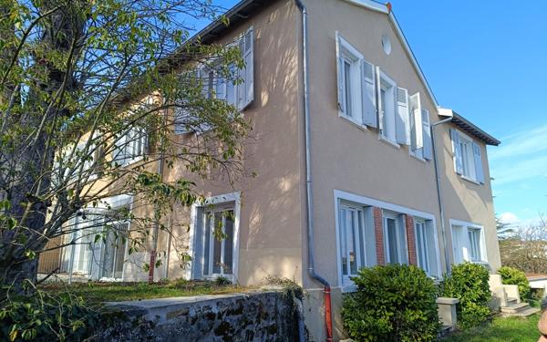 Appartement à vendre    4 pièces • 136,10 m2 Soucieu-en-Jarrest