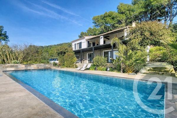 Maison à vendre  7 pièces - 202,85 m2 DRAGUIGNAN - 83