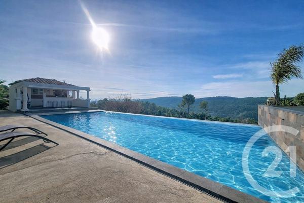 Maison à vendre  7 pièces - 202,85 m2 DRAGUIGNAN - 83