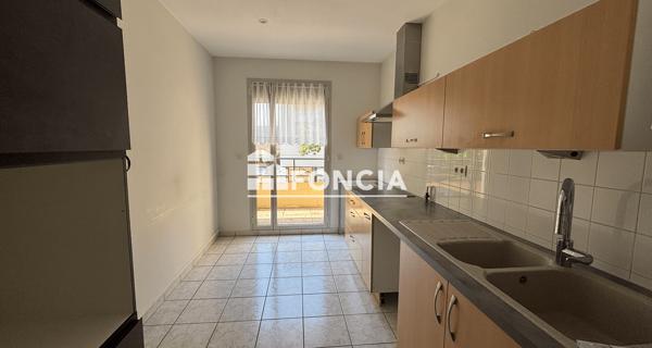 Location Appartement 3 pièces 81.8 m² - Villefranche-sur-saône 69400
