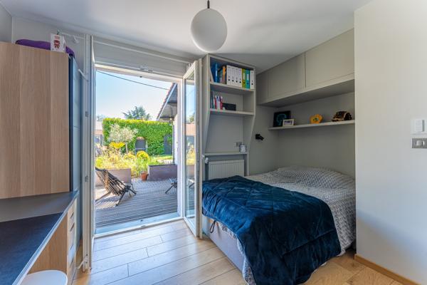 Maison 8 pièce(s) 5 chambre(s) 196 m²