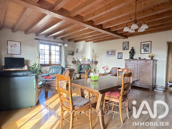 Maison à vendre 7 pièces 214 m² Le Pont-de-Beauvoisin