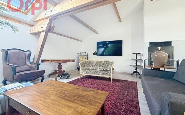 Maison à vendre    5 pièces • 215 m2 Durtol