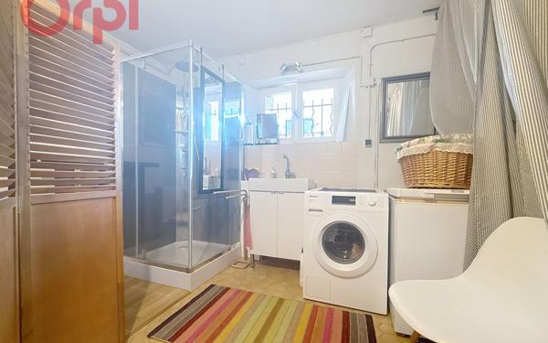 Maison à vendre    5 pièces • 215 m2 Durtol