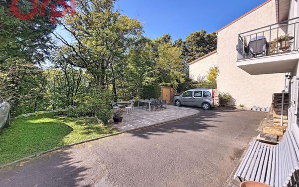 Maison à vendre    5 pièces • 215 m2 Durtol