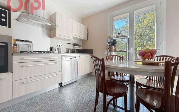 Maison à vendre    5 pièces • 215 m2 Durtol