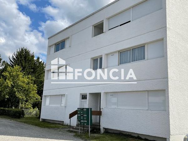 Location Appartement 2 pièces 47.9 m² - 2 AVENUE MONSEIGNEUR CHAUVIN Jonzac 17500