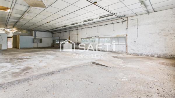 Entrepôt fonctionnel à proximité A20